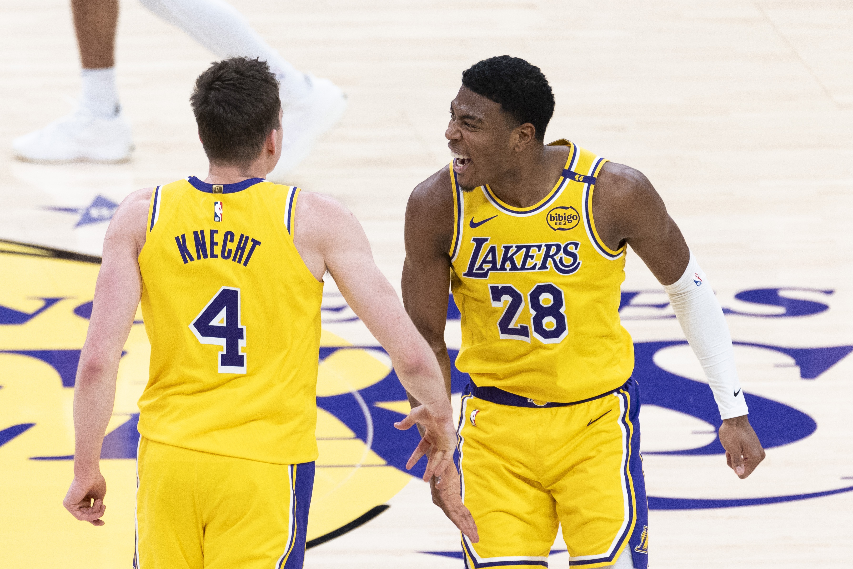 kaiyun sports-湖人或送出克内&amp;八村全力追求亨特 嘴哥&amp;库明加&amp;字母也均传出流言